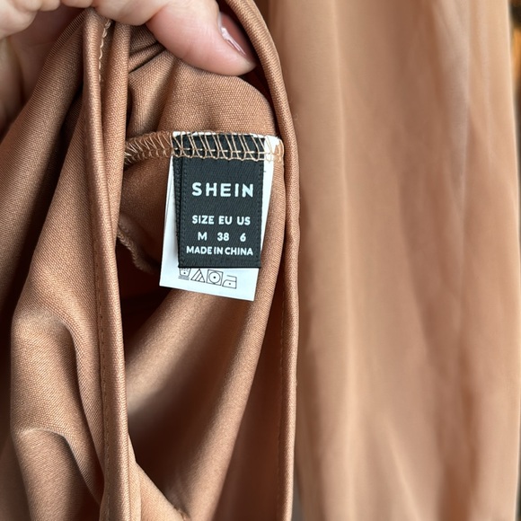 New without tags / never worn tan bodysuit with sheer long sleeves - Picture 3 of 3